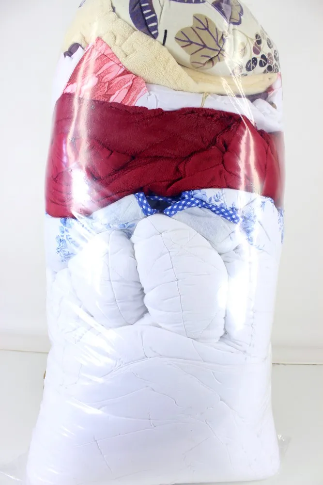 8 kg Levné dětské deky, ložní, polštáře atd., 1 jakost, okr.2, k dodání do 7 dnů od zaplacení