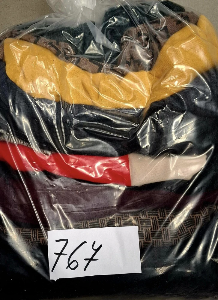 Balík 767, 5,5 Kg, Levné šaty a sukně podzim-zima,1 jakost, okr.2