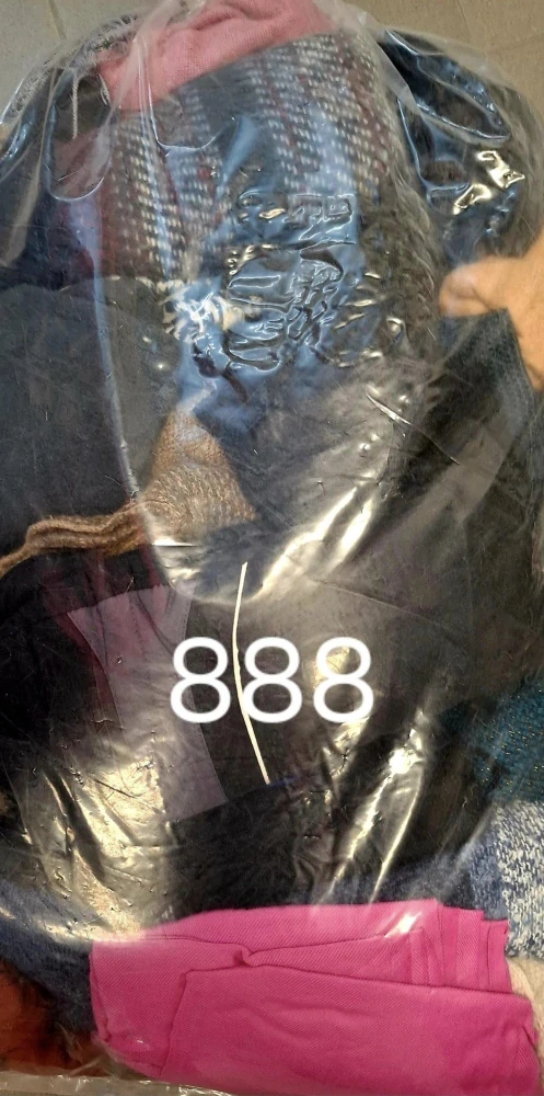 Balík 888, 5 Kg Výběrové šály a čepice, 1 jakost + cream