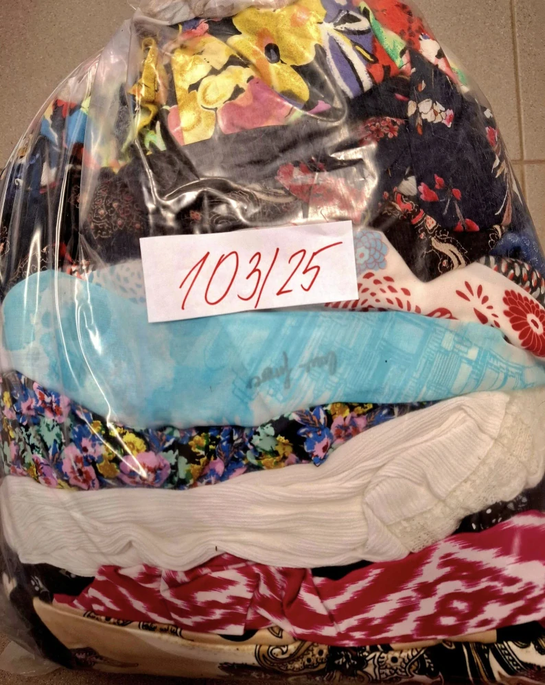 Balík 103, 5 Kg, Dámské šaty letní, 1 jakost, cca 20-25 ks v balení