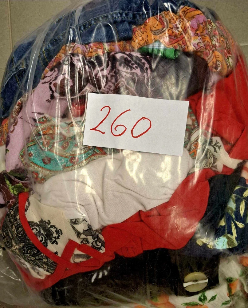 Balík 260/25, 5 Kg, Dámské šaty letní, 1 jakost, cca 20-25 ks v balení