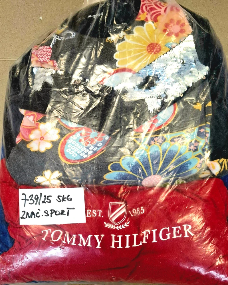 Balík 739/25, Značkový sport pro dospělé a děti + jiné značky., Originál 5 kg,1,2 jak., 2 DODAVATEL