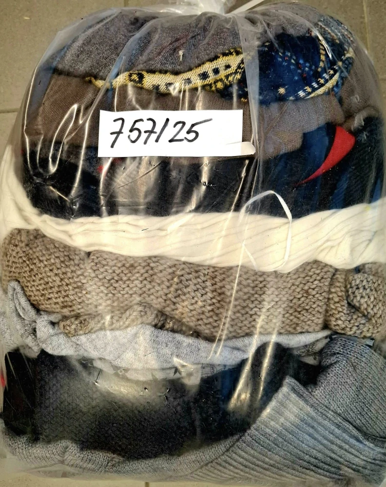 Balík č. 757 – 5 kg – dámské šaty – podzim/zima – 1. jakost + okrajově 2.