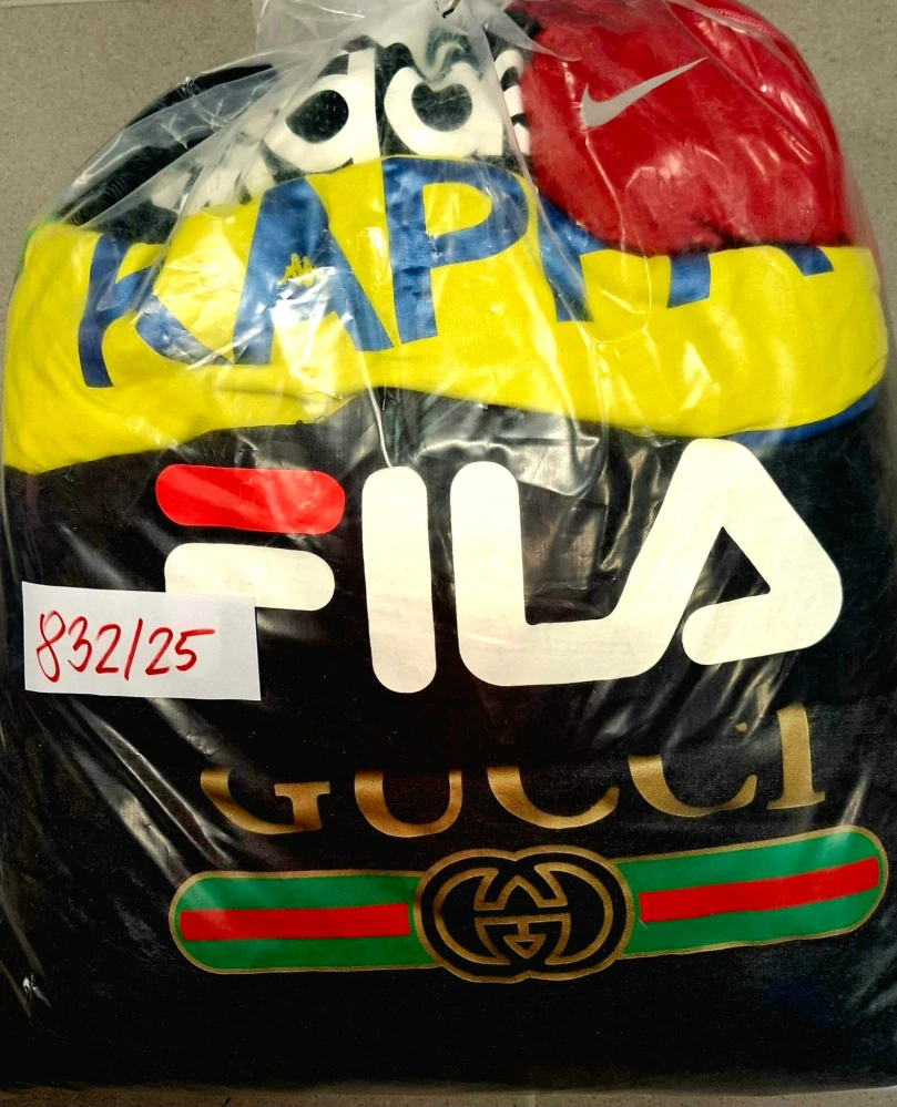 Balík 832/25, Značkový sport pro dospělé a děti + jiné značky., Originál 5 kg,1,2 jak.