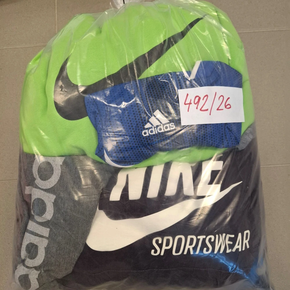 Balík 492/26, Značkový sport pro dospělé a děti + jiné značky., Originál 5 kg,1,2 jak.