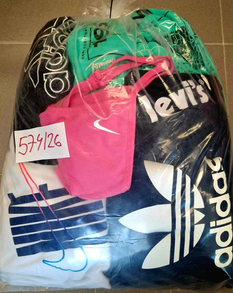 Balík 574/26, Značkový sport pro dospělé a děti + jiné značky., Originál 5 kg,1,2 jak.