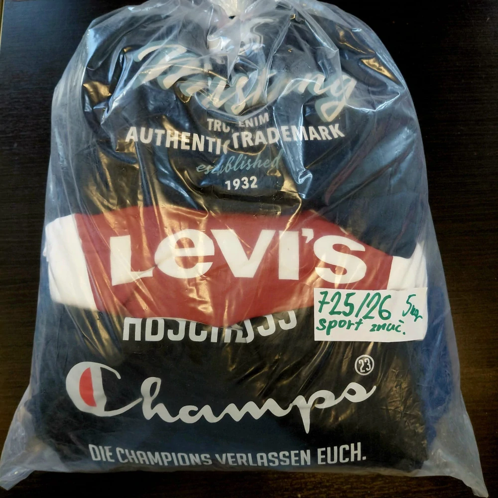 Balík 725/26, Značkový sport pro dospělé a děti + jiné značky., Originál 5 kg,1,2 jak.