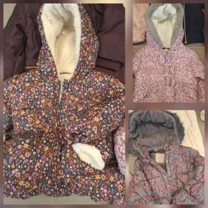 Balík 99/26, 3,2 kg, dívčí zimní bundy + kombinézky vel. 0–3 roky, 1. jakost, DOPRODEOVÁ CENA