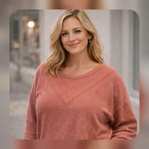 Balík 297/26, 20 kg, lehké dámské svetry, kardigany, originál Anglie, 1. jakost, cca 60–65 ks