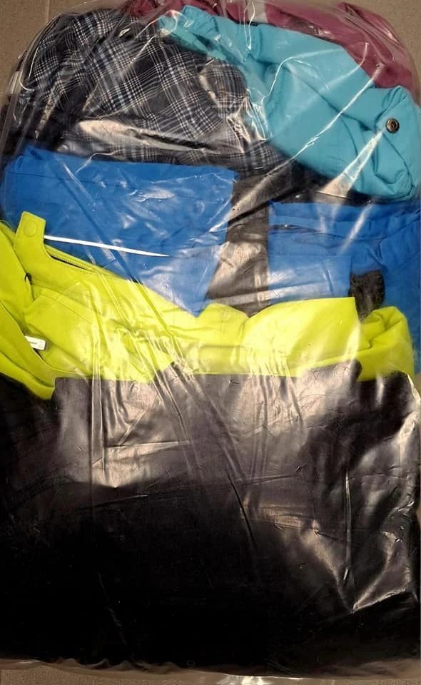 Balík 740, Výběrové dětské oteplovačky, kombinézy, 5 Kg, 1 jakost + cream