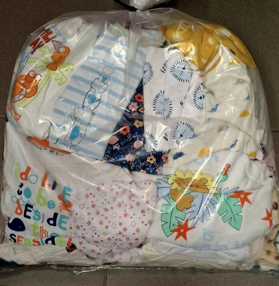 Balík 766, 3,8 Kg, Kojenecký mix 0-2 roky, mix holka a kluk, zkušební balení, 1 jakost, něco může být cream, cca 66 ks