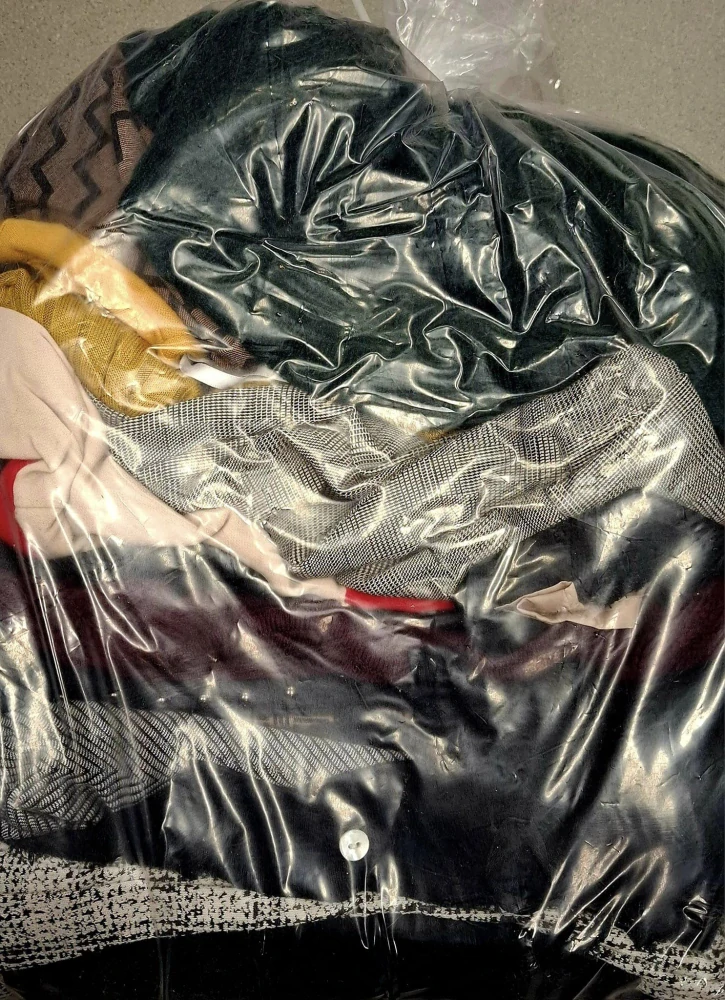 Balík 767, 5,5 Kg, Levné šaty a sukně podzim-zima,1 jakost, okr.2