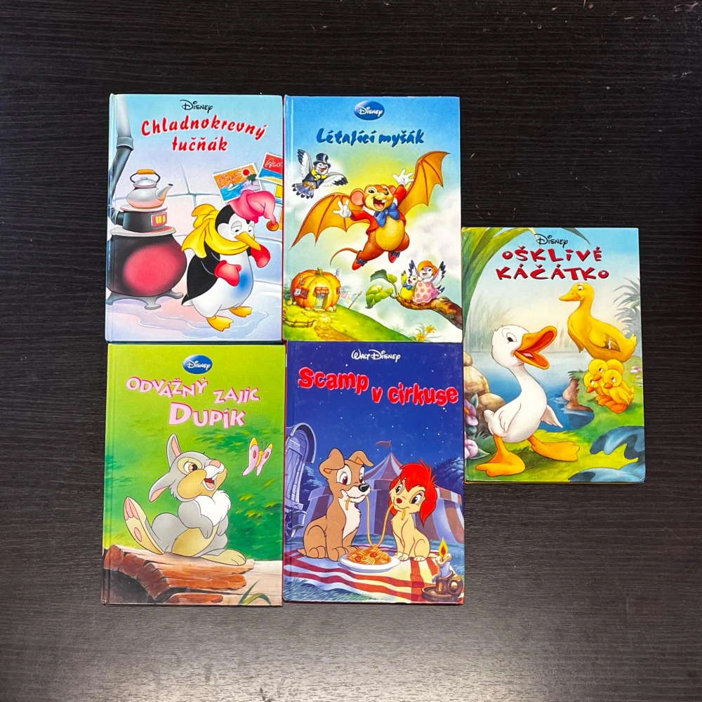 Balík 979, 2,44 Kg, Knížky - sada disney knížek pro děti, 11ks
