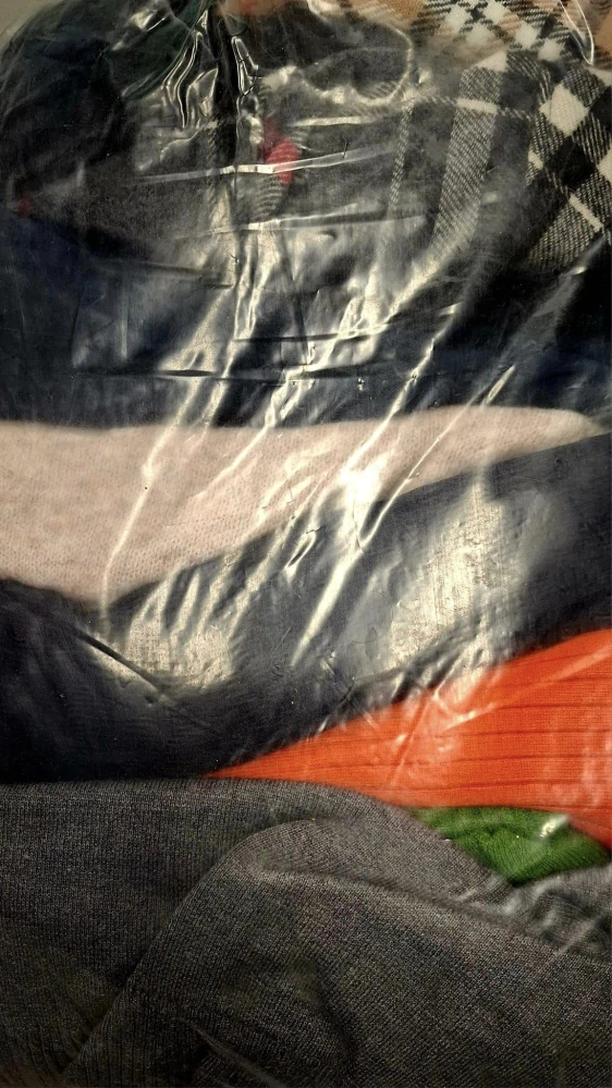 Balík 964, 5 Kg, Levné šaty a sukně zimní, 1 jakost, okr.2, AKČNÍ CENA 578 KČ