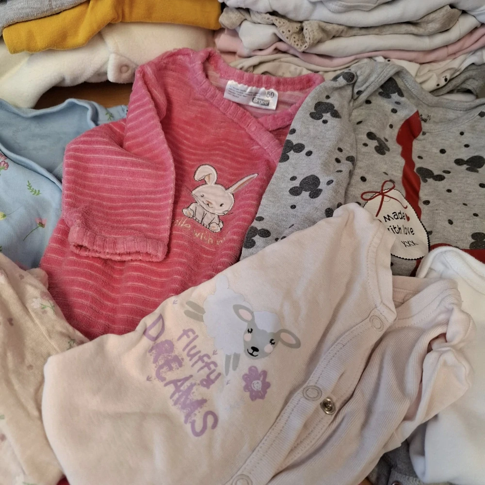 Balík 34/25, 3,8 Kg, Dívka velikost 0-3 měsíce, 1,2 jakost, 58 Ks