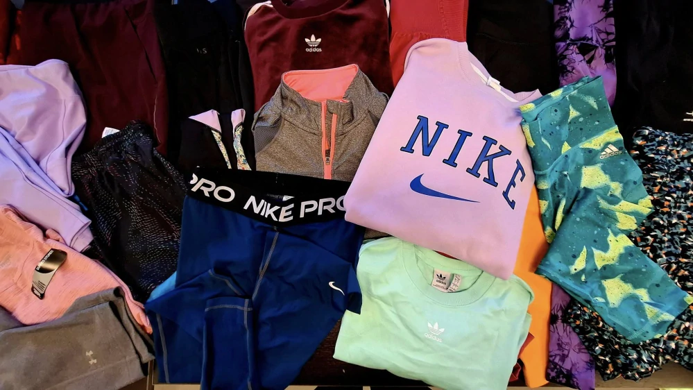 Balík 256, 10 Kg, Výběrový sportovní dámský mix cream+1 jakost, XS - XXL, 45 Ks