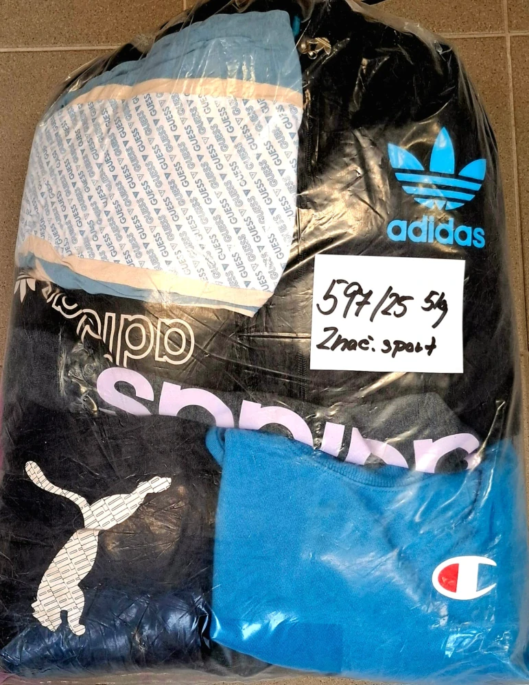 Balík 597/25, Značkový sport pro dospělé a děti + jiné značky., Originál 5 kg,1,2 jak.