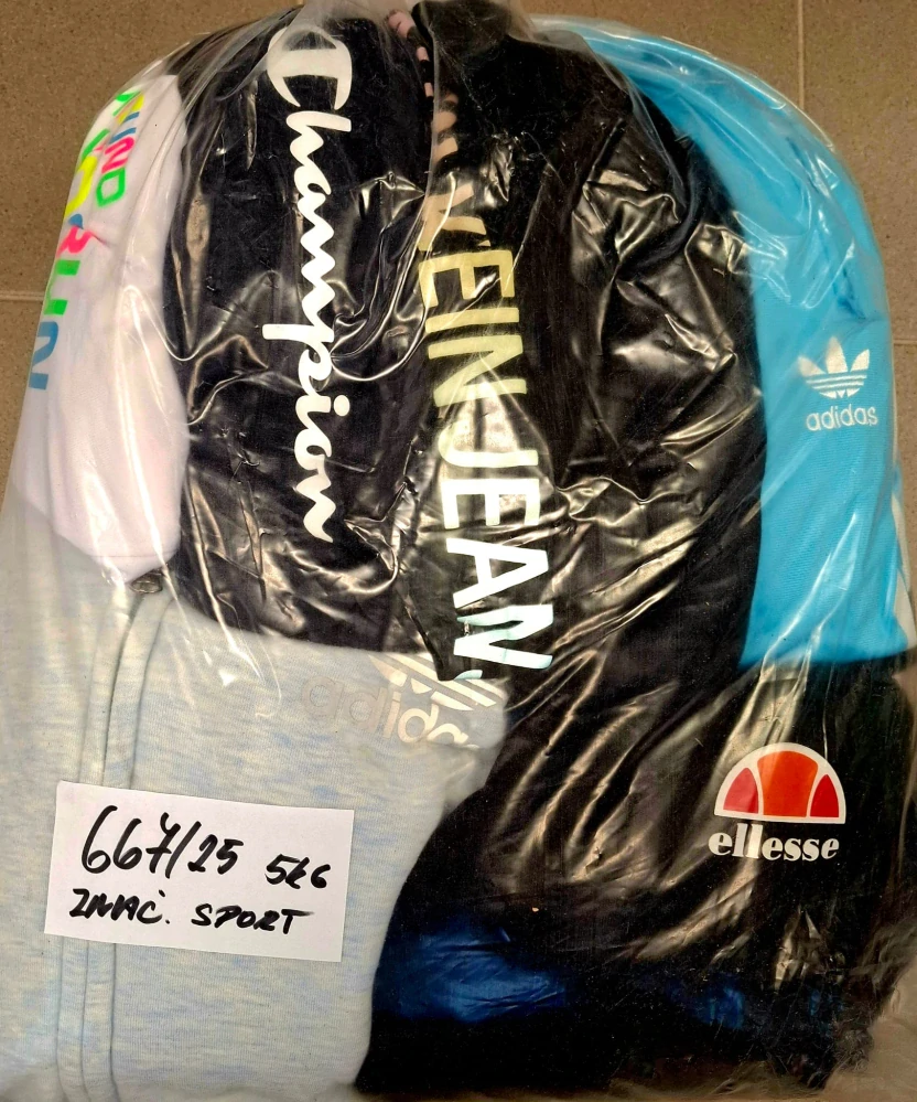 Balík 667/25, Značkový sport pro dospělé a děti + jiné značky., Originál 5 kg,1,2 jak.