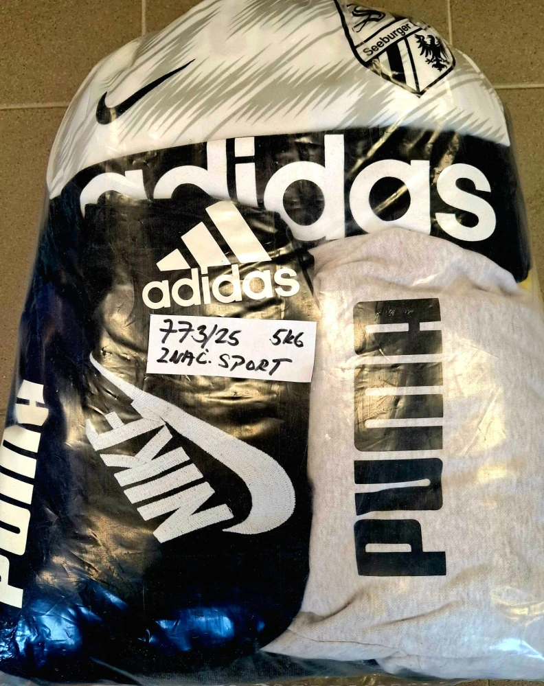 Balík 773/25, Značkový sport pro dospělé a děti + jiné značky., Originál 5 kg,1,2 jak.