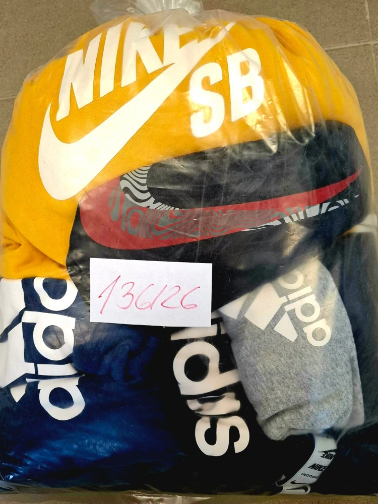 Balík 136/26, Značkový sport pro dospělé a děti + jiné značky., Originál 5 kg,1,2 jak.