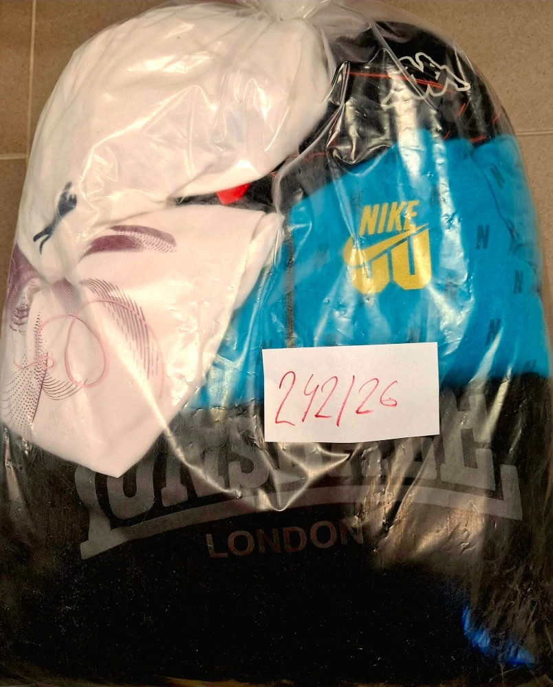 Balík 242/26, Značkový sport pro dospělé a děti + jiné značky., Originál 5 kg,1,2 jak.