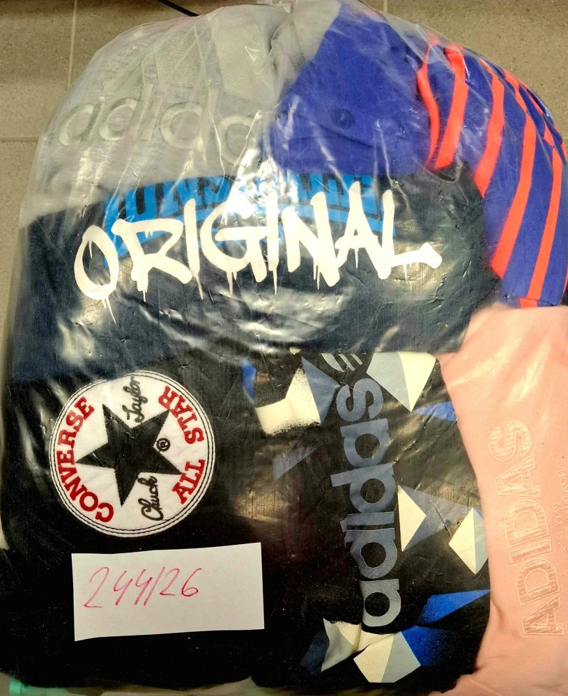 Balík 244/26, Značkový sport pro dospělé a děti + jiné značky., Originál 5 kg,1,2 jak.