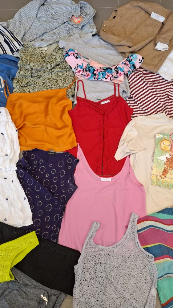 Balík 264/26 – 10 kg, dámský mix XS–L, první jakost, okrajově druhá jakost, 38 ks