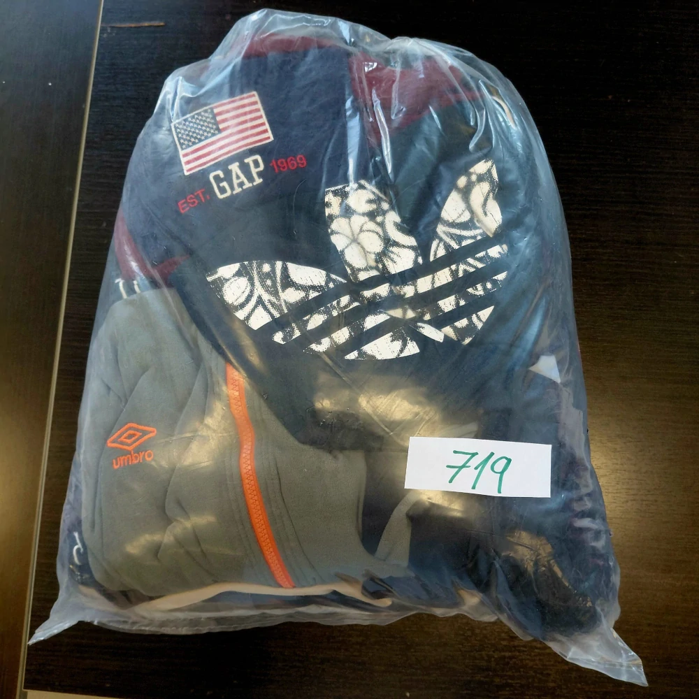 Balík 719/26, Značkový sport pro dospělé a děti + jiné značky., Originál 5 kg,1,2 jak.