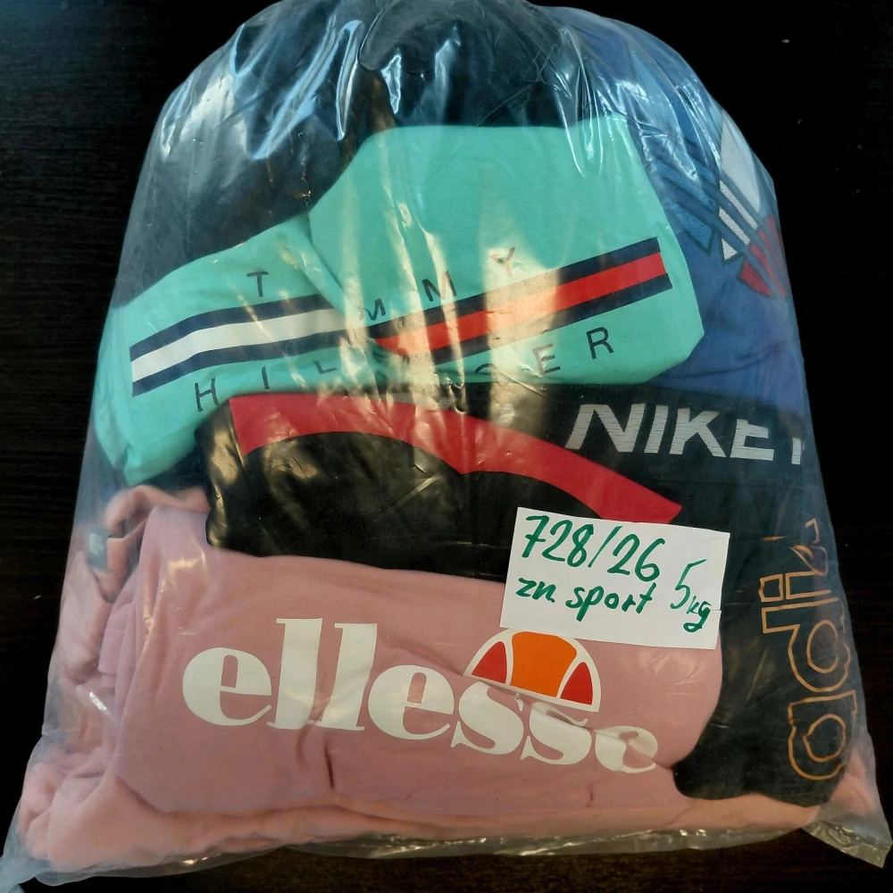 Balík 728/26, Značkový sport pro dospělé a děti + jiné značky., Originál 5 kg,1,2 jak.