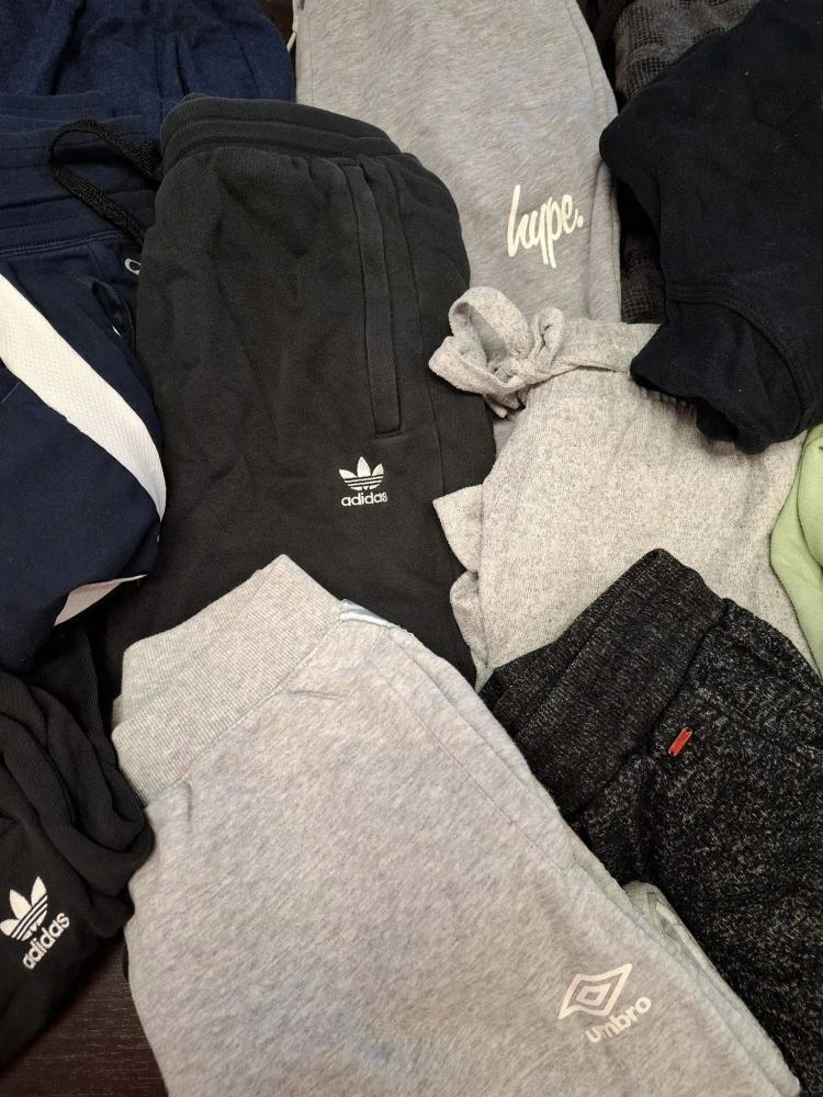 Balík 1157, 25 Kg Originál tepláky a mikiny na zip pro dospělé, 1,2 jakost, Anglie