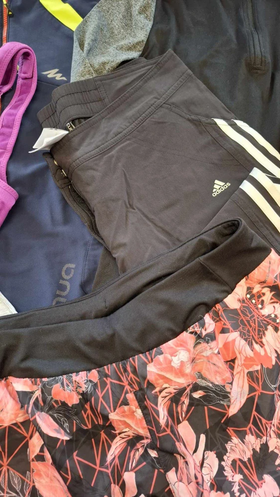 Balík 485 – 5 Kg Sportovní teplákovina pro dospělé | 22 ks | 1. jakost + cream