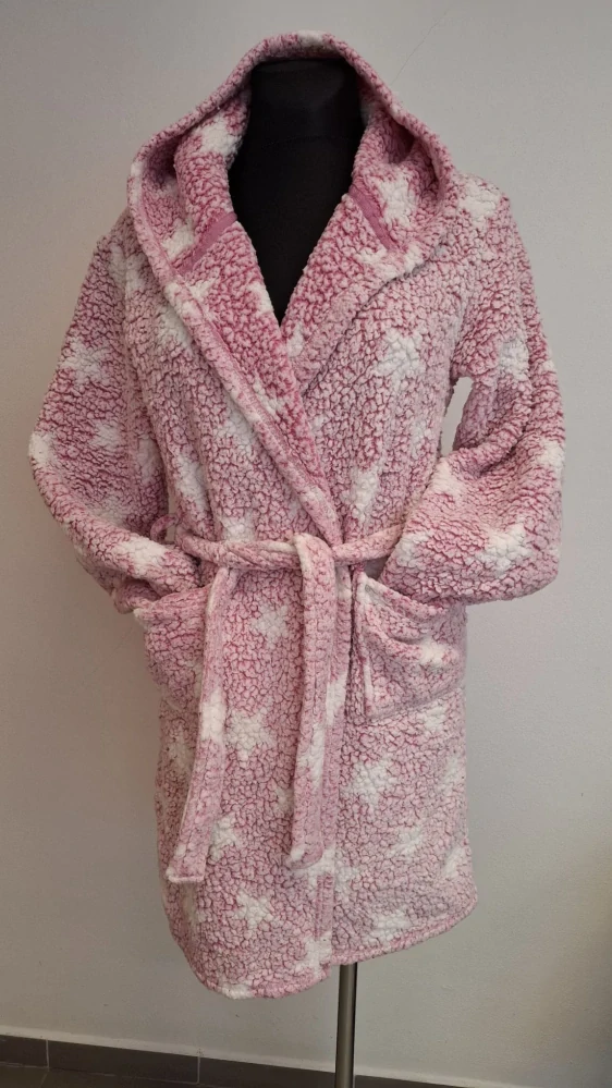 Balík 226/26 – 15 kg župany dospělé (dámské + pánské), mix velikostí až do 3XL, 20 ks, 1. jakost + okrajové + 2. jakost