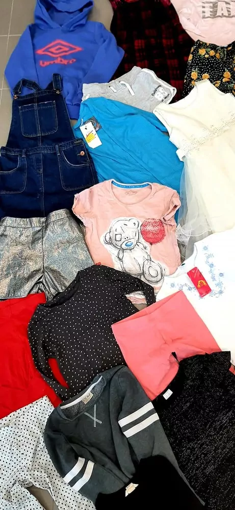 Balík 142, Výběrový dívčí mix Anglie, 9,4 kg, VEL. 128,134,140 1 jak. + cream, 52 ks