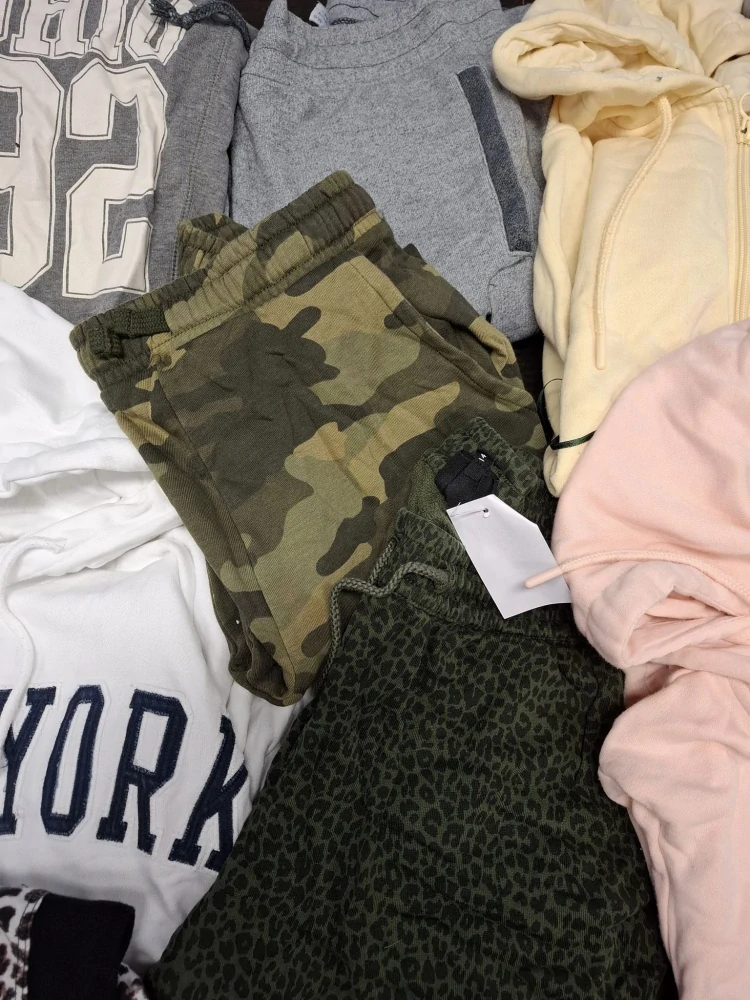 Balík 1054, 25 Kg Originál tepláky a mikiny na zip pro dospělé, 1,2 jakost, Anglie