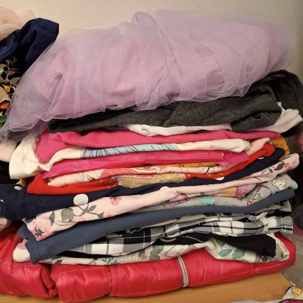 Balík 20/25, 5,3 Kg, Dívka velikost 116-128, 1,2 jakost, 49 ks