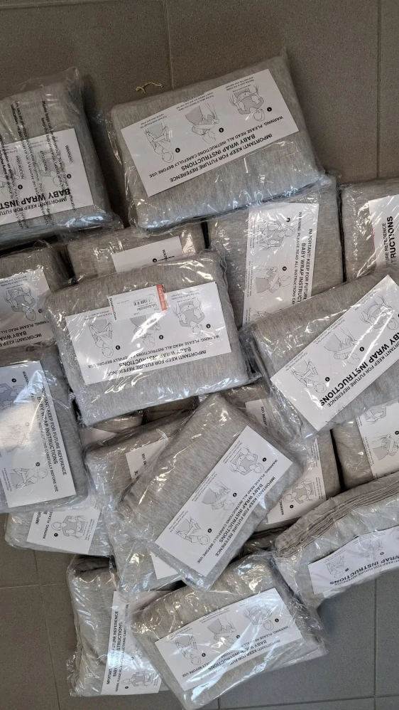 Balík 576/25 – 10 kg – Nové šátky na nošení miminek – 19 ks