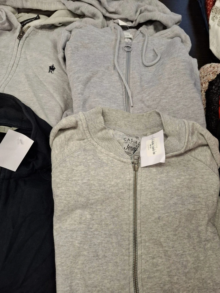 Balík 1054, 25 Kg Originál tepláky a mikiny na zip pro dospělé, 1,2 jakost, Anglie