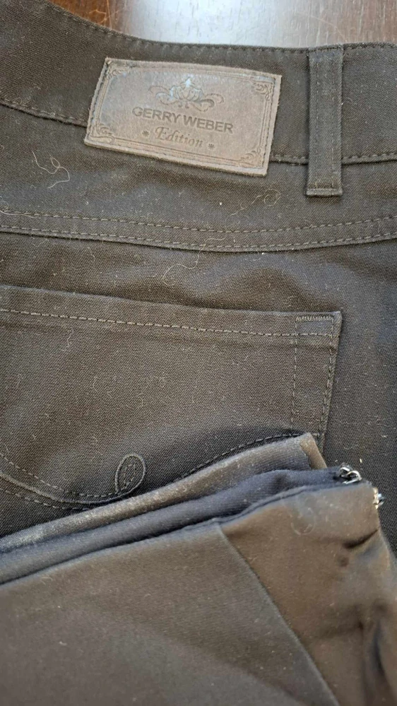 Balík č. 357/25 – Výběrové elastické dámské kalhoty | 5 kg | Velikosti S–XL