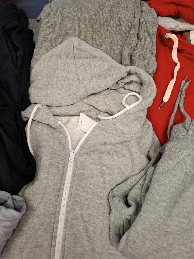 Balík 1054, 25 Kg Originál tepláky a mikiny na zip pro dospělé, 1,2 jakost, Anglie