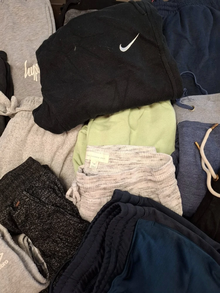 Balík 1157, 25 Kg Originál tepláky a mikiny na zip pro dospělé, 1,2 jakost, Anglie