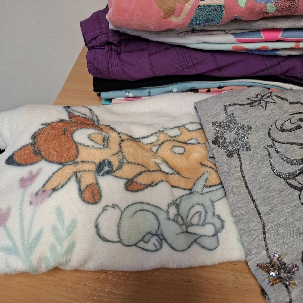 Balík 20/25, 5,3 Kg, Dívka velikost 116-128, 1,2 jakost, 49 ks